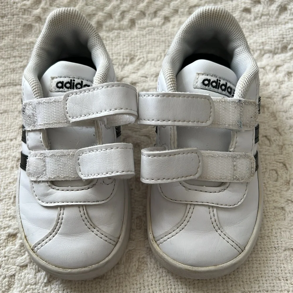 Adidas Kids White and Black Velcro Sneakers size 6K